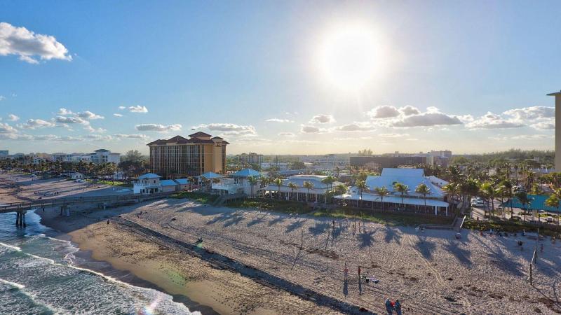  Condo & Townhome Photos