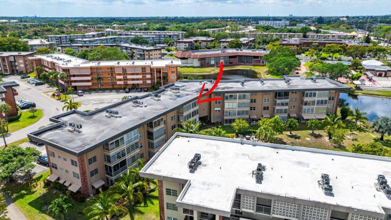  Condo & Townhome Photos