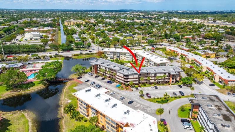  Condo & Townhome Photos