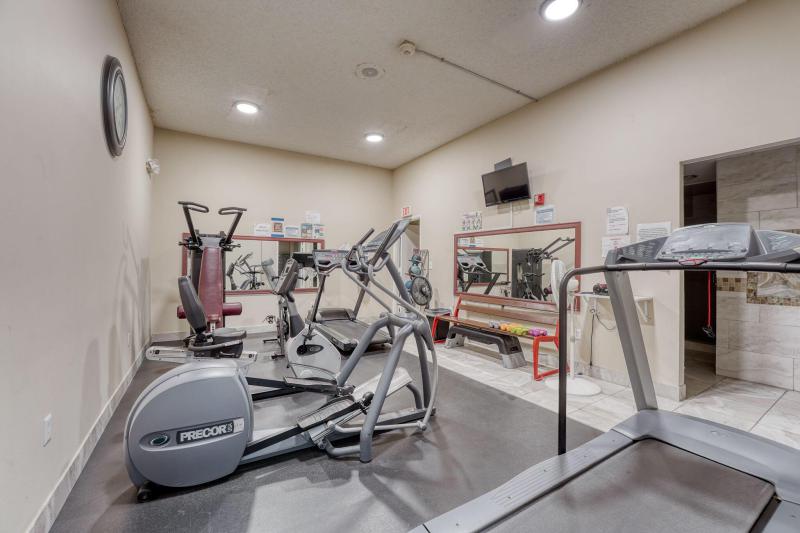 Condo & Townhome Photos