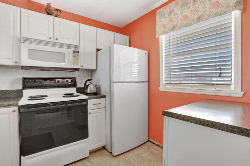  Condo & Townhome Photos