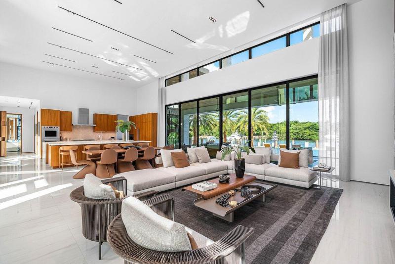  Single Family Homes Photo 12:  Lighthouse Point,  FL 33064