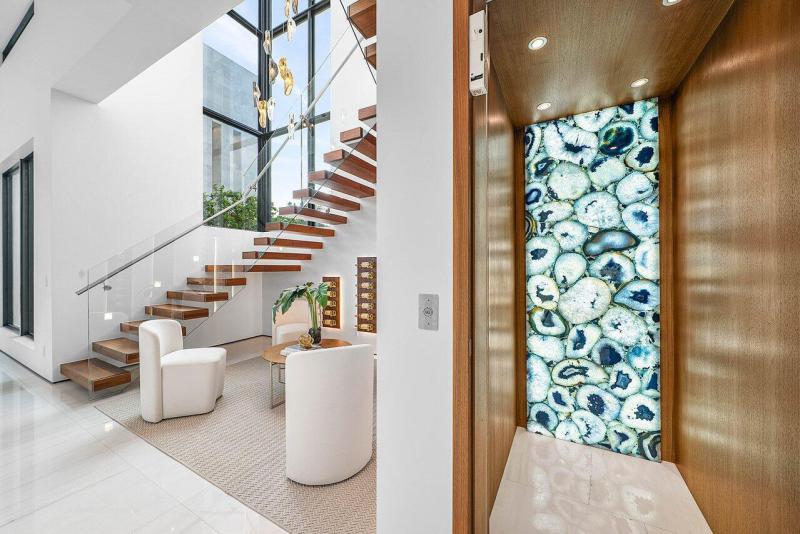  Single Family Homes Photo 27:  Lighthouse Point,  FL 33064