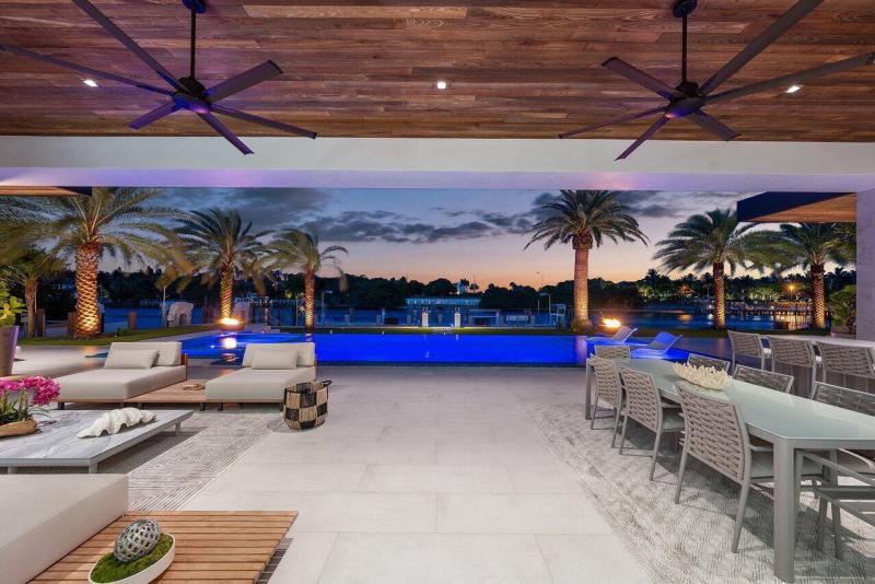  Single Family Homes Photo 5:  Lighthouse Point,  FL 33064