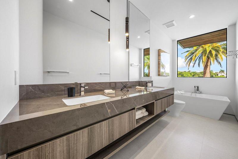  Single Family Homes Photo 59:  Lighthouse Point,  FL 33064