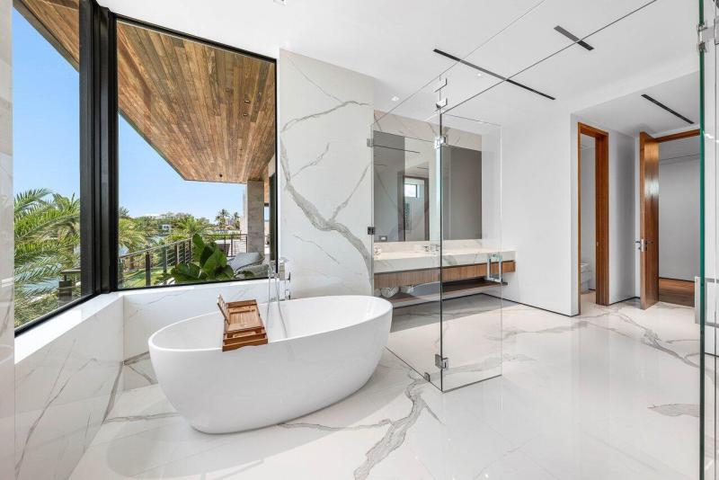  Single Family Homes Photo 77:  Lighthouse Point,  FL 33064