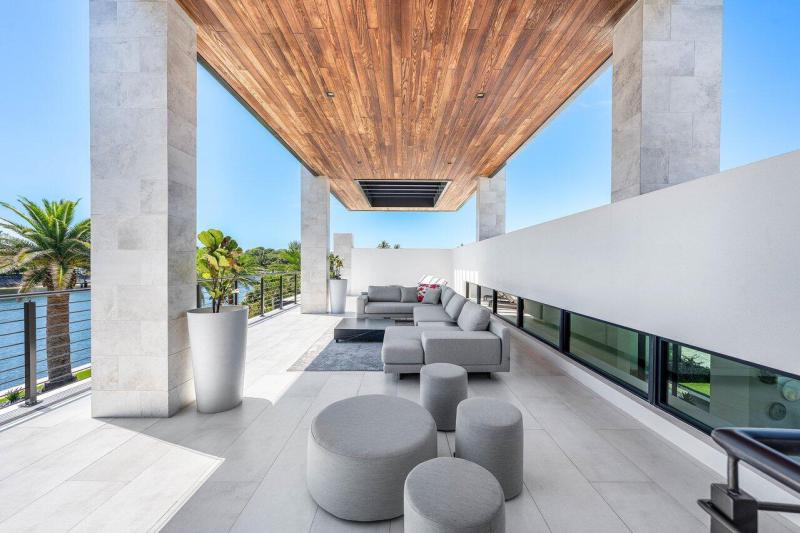  Single Family Homes Photo 79:  Lighthouse Point,  FL 33064