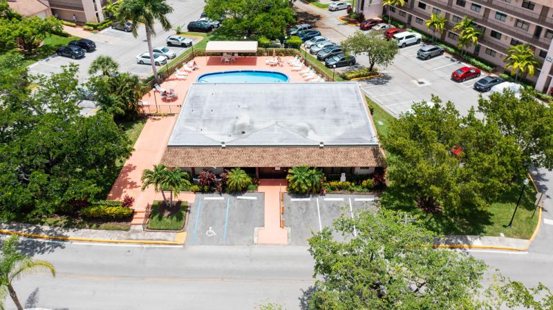  Condo & Townhome Photos