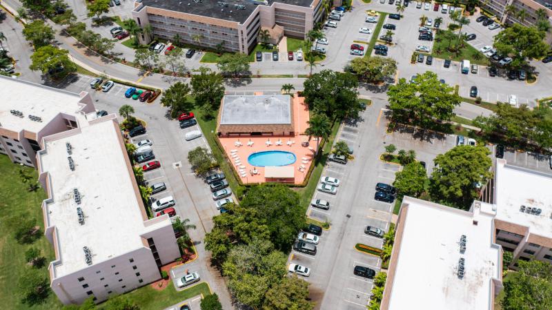  Condo & Townhome Photos