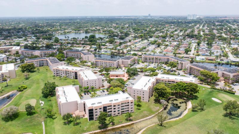  Condo & Townhome Photos