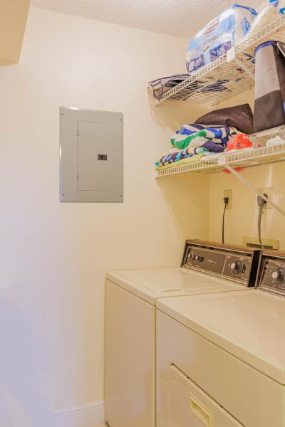  Condo & Townhome Photos