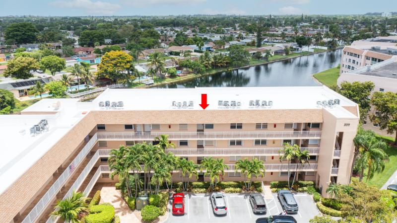  Condo & Townhome Photos