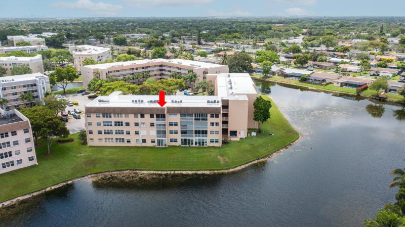  Condo & Townhome Photos