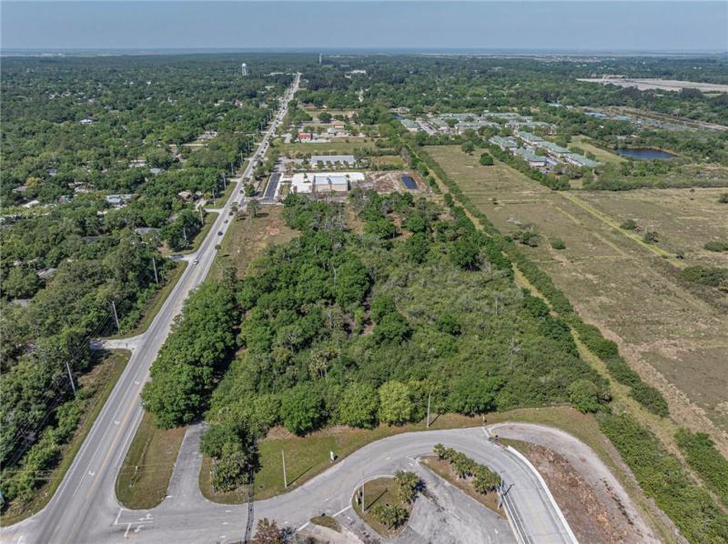  Commercial & Industrial Land Images 