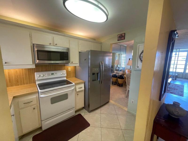  Condo & Townhome Photos