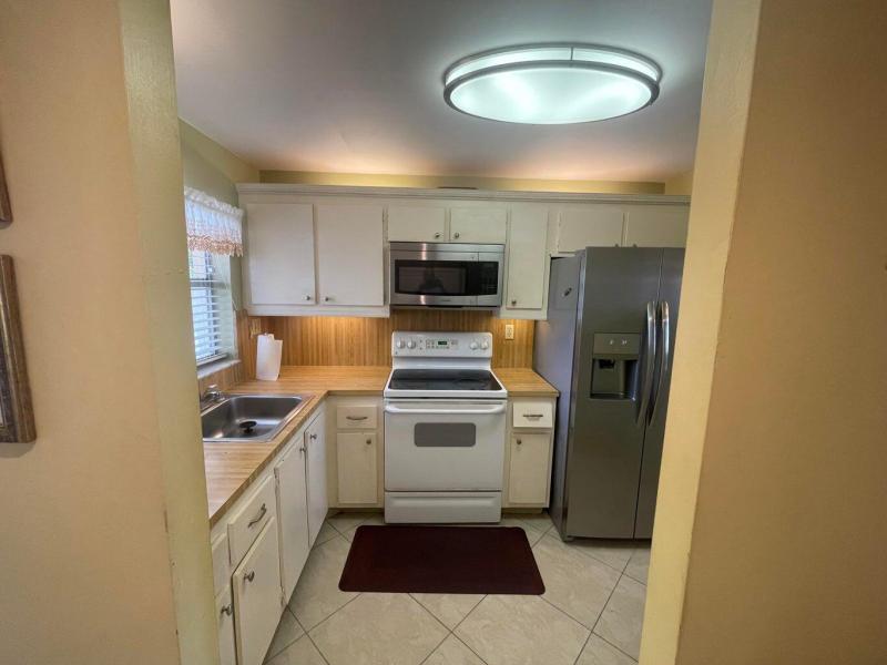  Condo & Townhome Photos