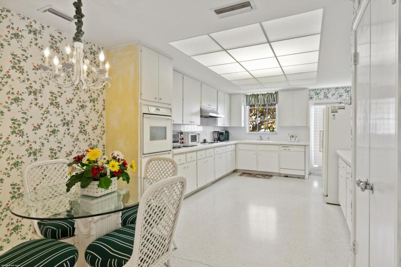  Single Family Homes Photo 12:  Jupiter Island,  FL 33455