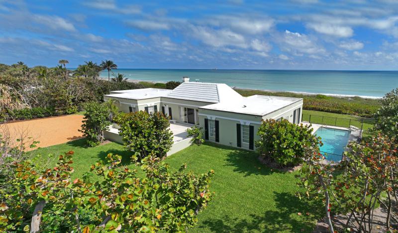  Single Family Homes Photo 5:  Jupiter Island,  FL 33455