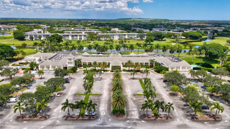  Condo & Townhome Photos