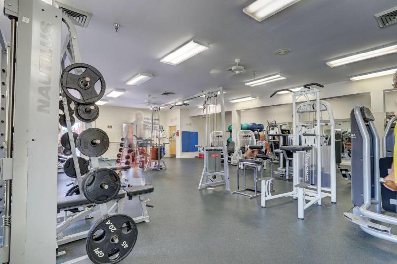  Condo & Townhome Photos