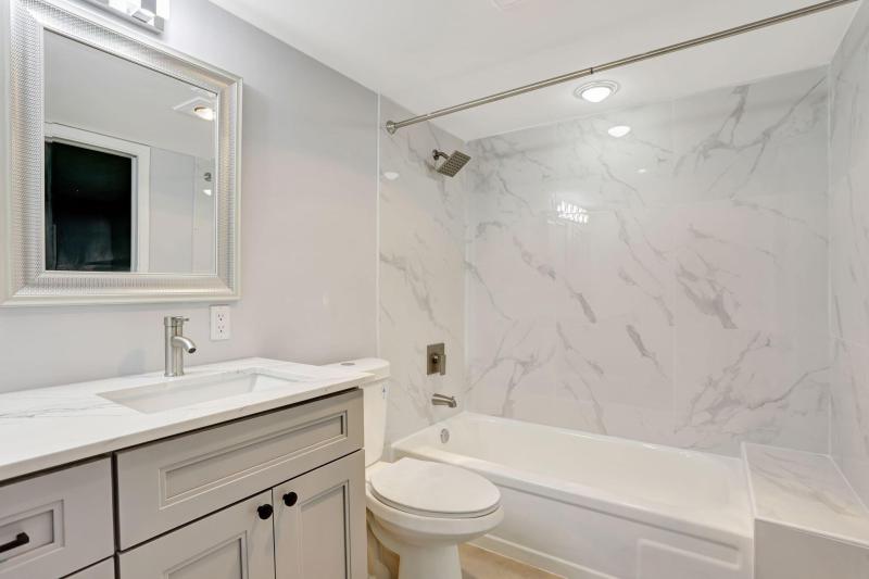  Condo & Townhome Photos