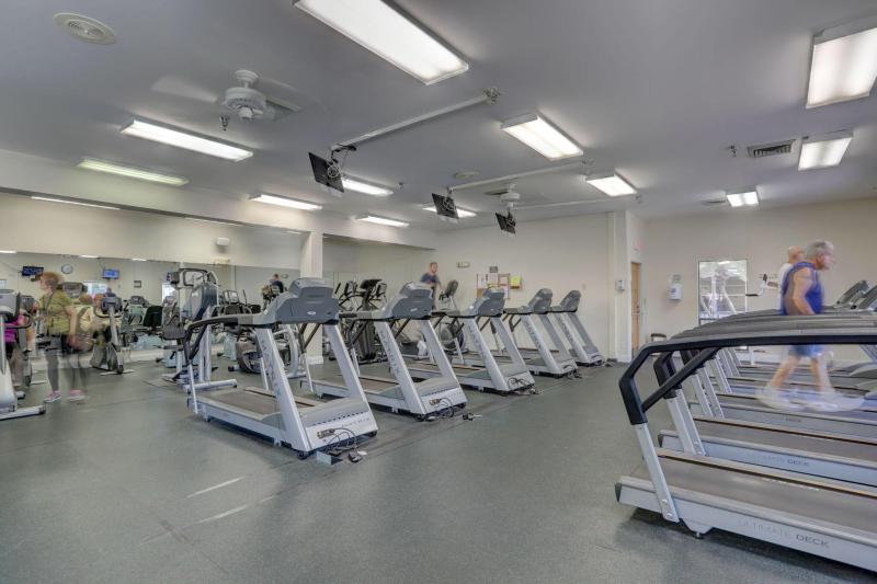  Condo & Townhome Photos