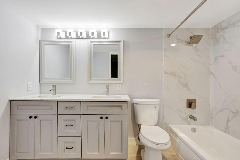 Condo & Townhome Photos