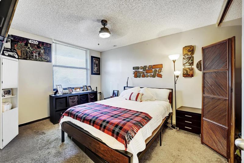  Condo & Townhome Photos