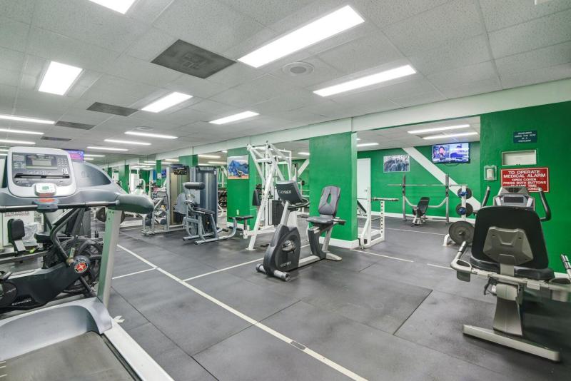  Condo & Townhome Photos