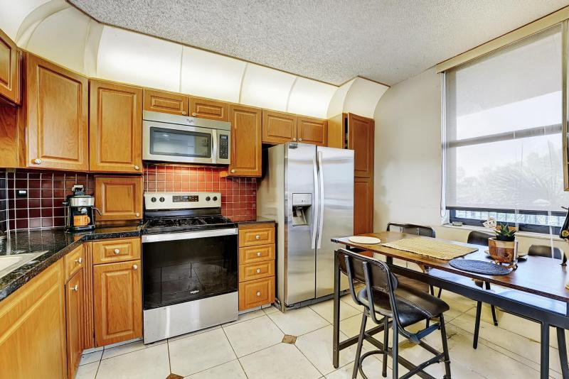  Condo & Townhome Photos