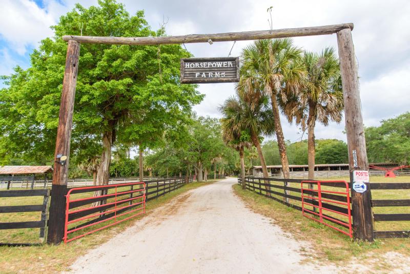  Commercial & Industrial Land Images 