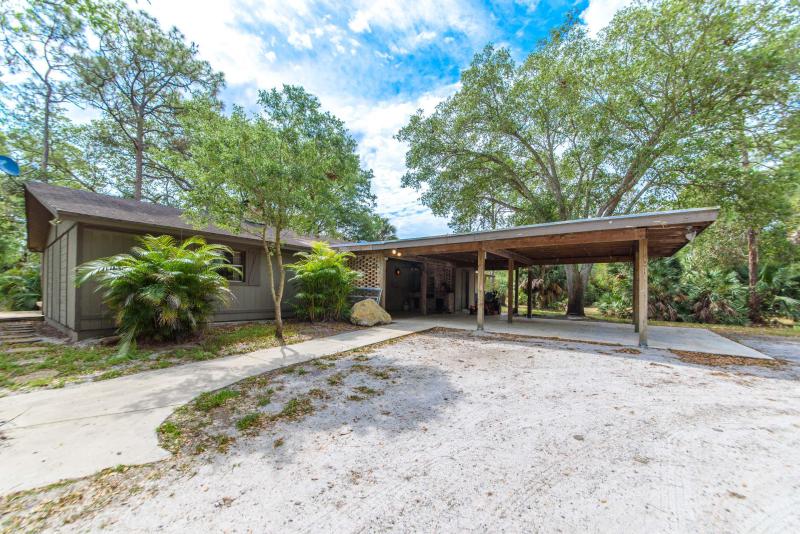  Commercial & Industrial Land Images 