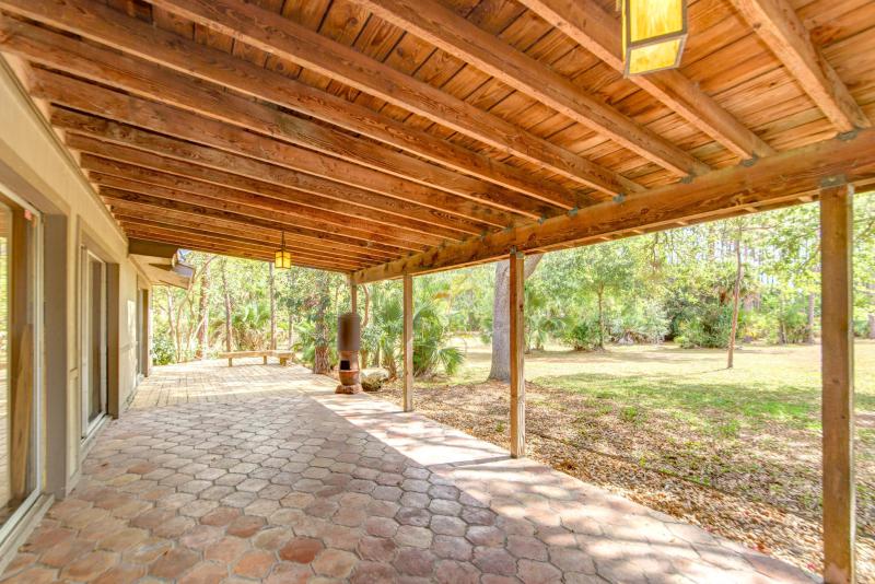  Commercial & Industrial Land Images 