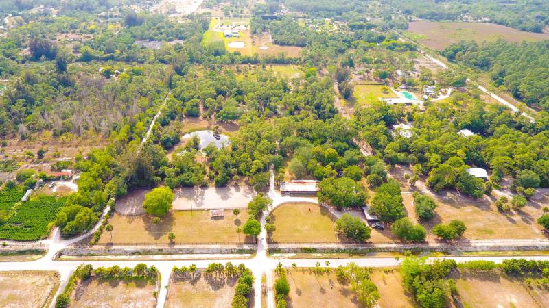  Commercial & Industrial Land Images 