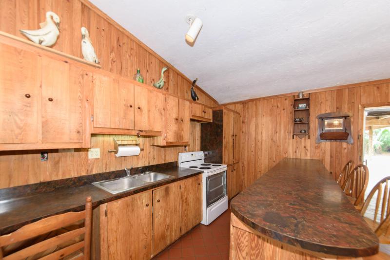  Commercial & Industrial Land Images 