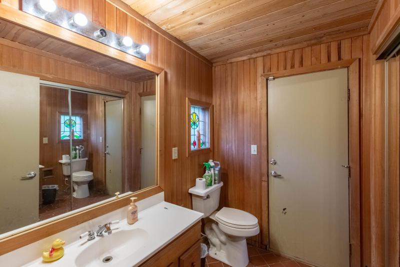  Commercial & Industrial Land Images 