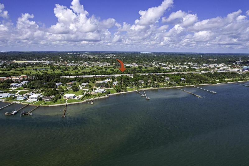  Commercial & Industrial Land Images 