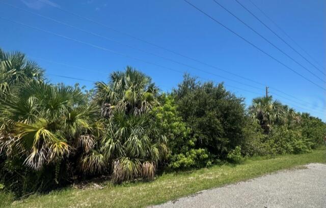  Commercial & Industrial Land Images 