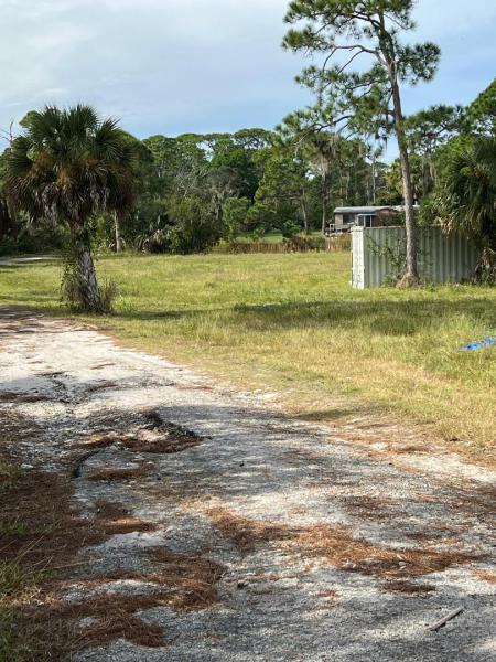  Commercial & Industrial Land Images 