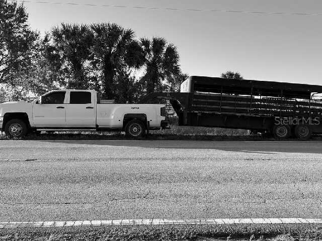  Commercial & Industrial Land Images 