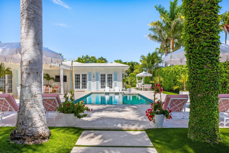  Single Family Homes Photo 2:  Palm Beach,  FL 33480