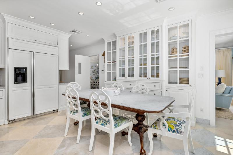  Single Family Homes Photo 23:  Palm Beach,  FL 33480
