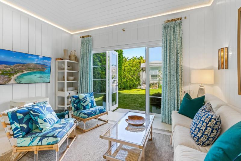  Single Family Homes Photo 27:  Palm Beach,  FL 33480