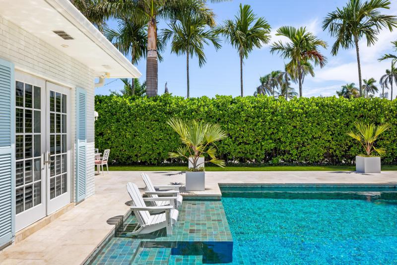  Single Family Homes Photo 66:  Palm Beach,  FL 33480