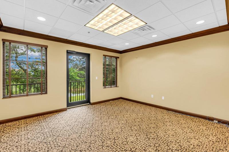  Commercial & Industrial Images