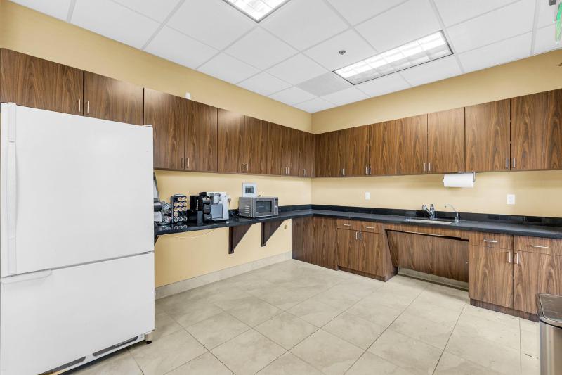  Commercial & Industrial Images