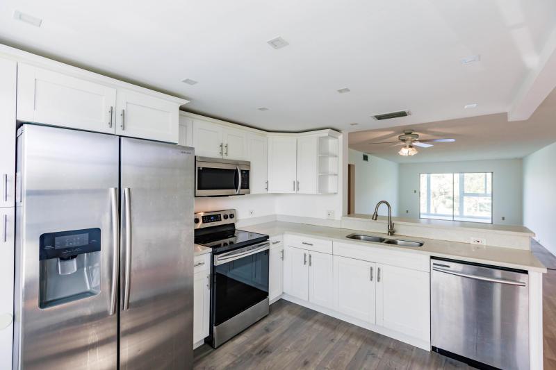  Condo & Townhome Photos