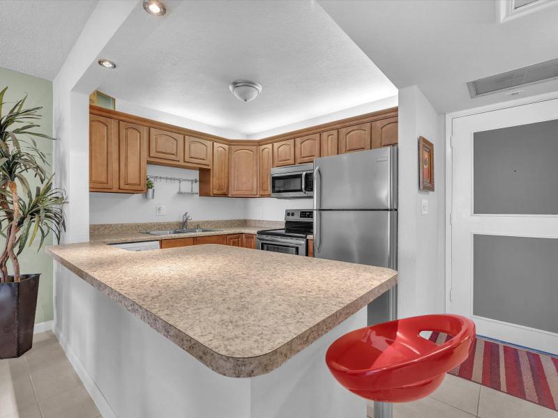  Condo & Townhome Photos