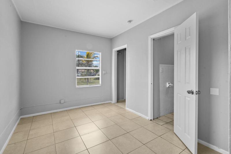 Duplex, Triplex and Fourplex Images