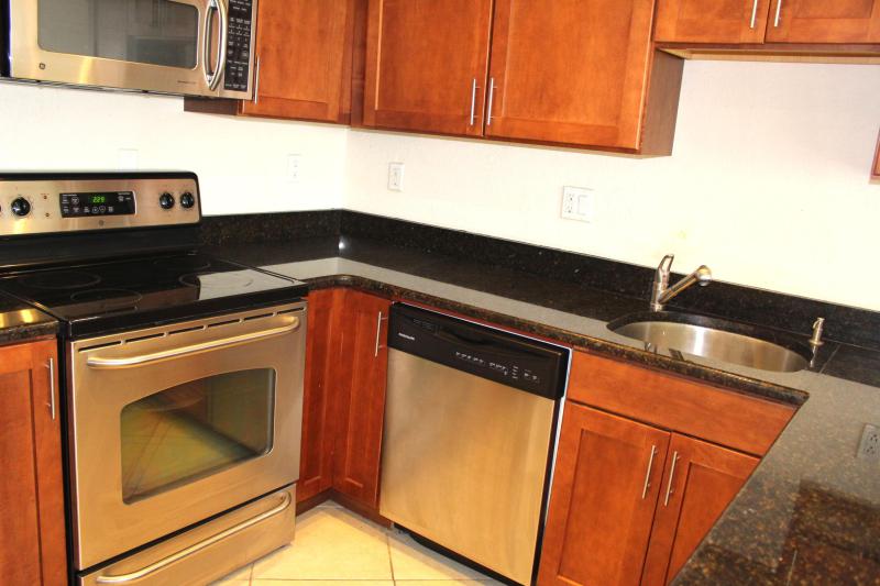  Condo & Townhome Photos